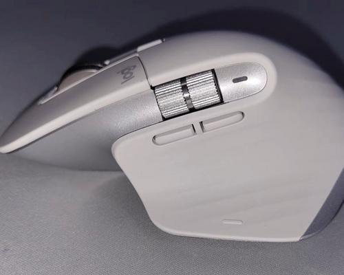罗技鼠标（揭秘罗技鼠标的创新科技与卓越性能）