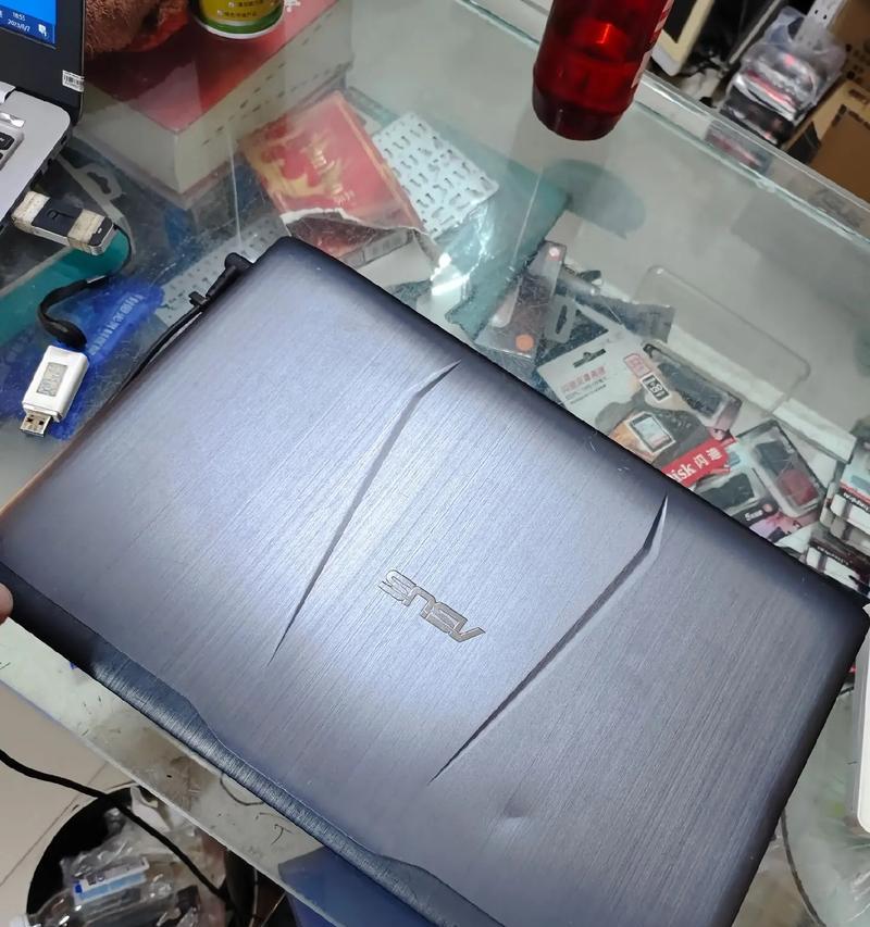 华硕ZX（探索华硕ZX的卓越品质和无限潜力）