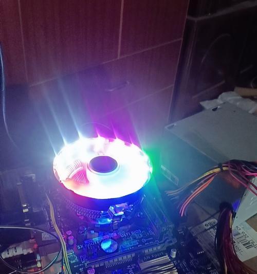 技嘉主板B85的性能和稳定性（了解技嘉主板B85的优势和特点，选择稳定可靠的电脑主板）