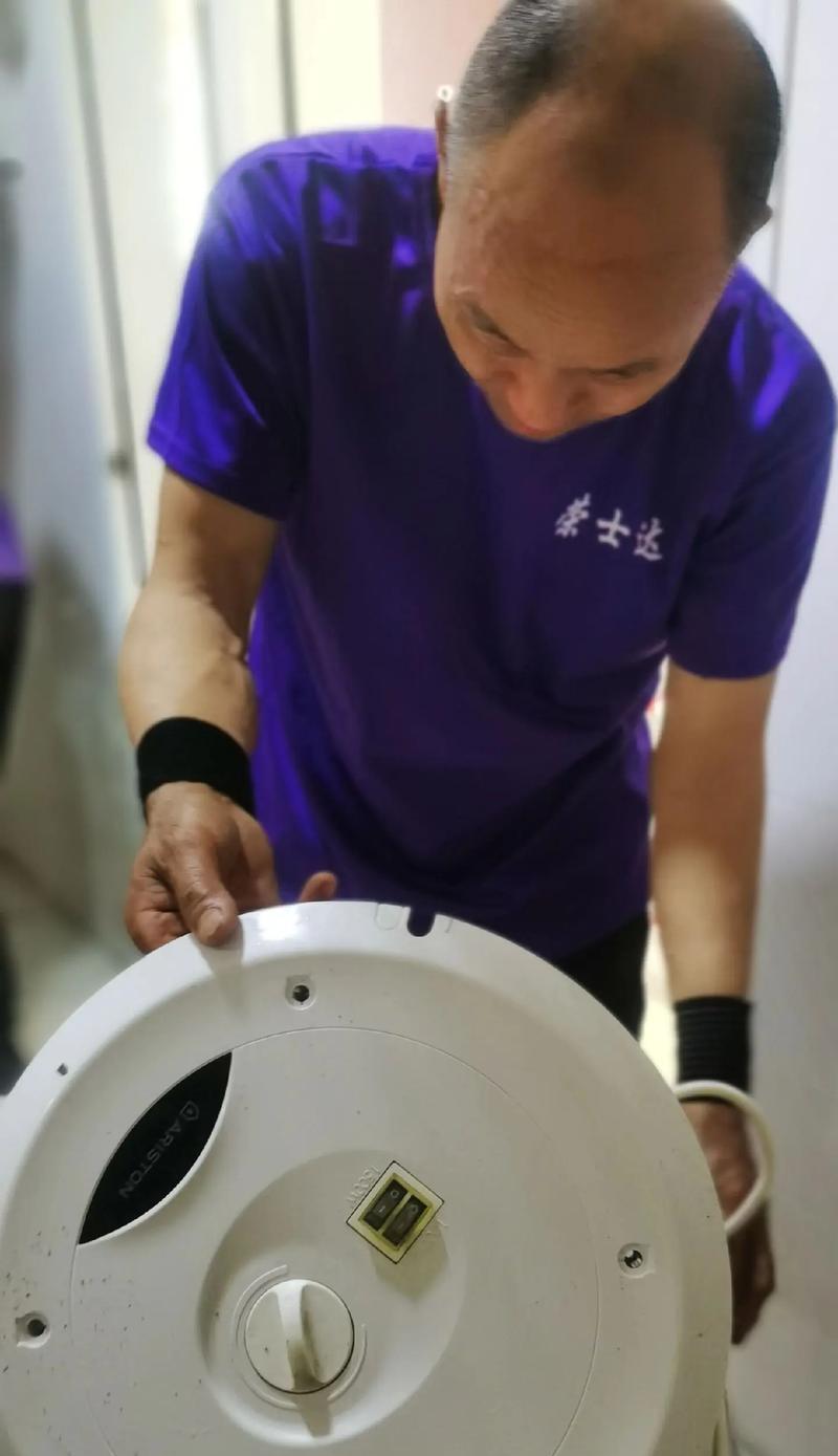 拆除燃气热水器的步骤与注意事项（轻松拆除燃气热水器，安全有序进行）